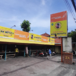 Soto Betawi Haji Husen: Soto Legendaris Jakarta yang Bikin Nagih