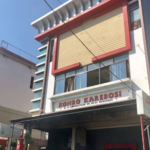 Warung Laota Tuban, Tempat Bubur Legendaris yang Gak Pernah Sepi di Surabaya