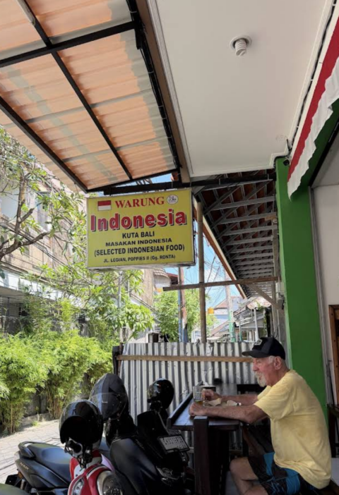 Review Warung Indonesia