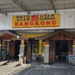 Review Lontong Balap Asli Pak Gendut, Kuliner Legendaris Surabaya yang Selalu Bikin Nagih